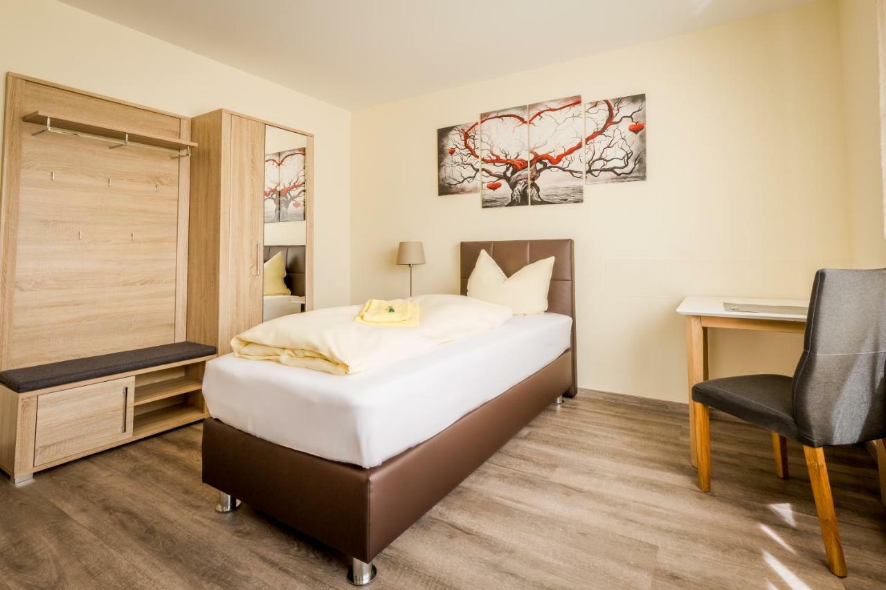 Boardinghaus Modern Living Aparthotel Rottenbach  Bagian luar foto